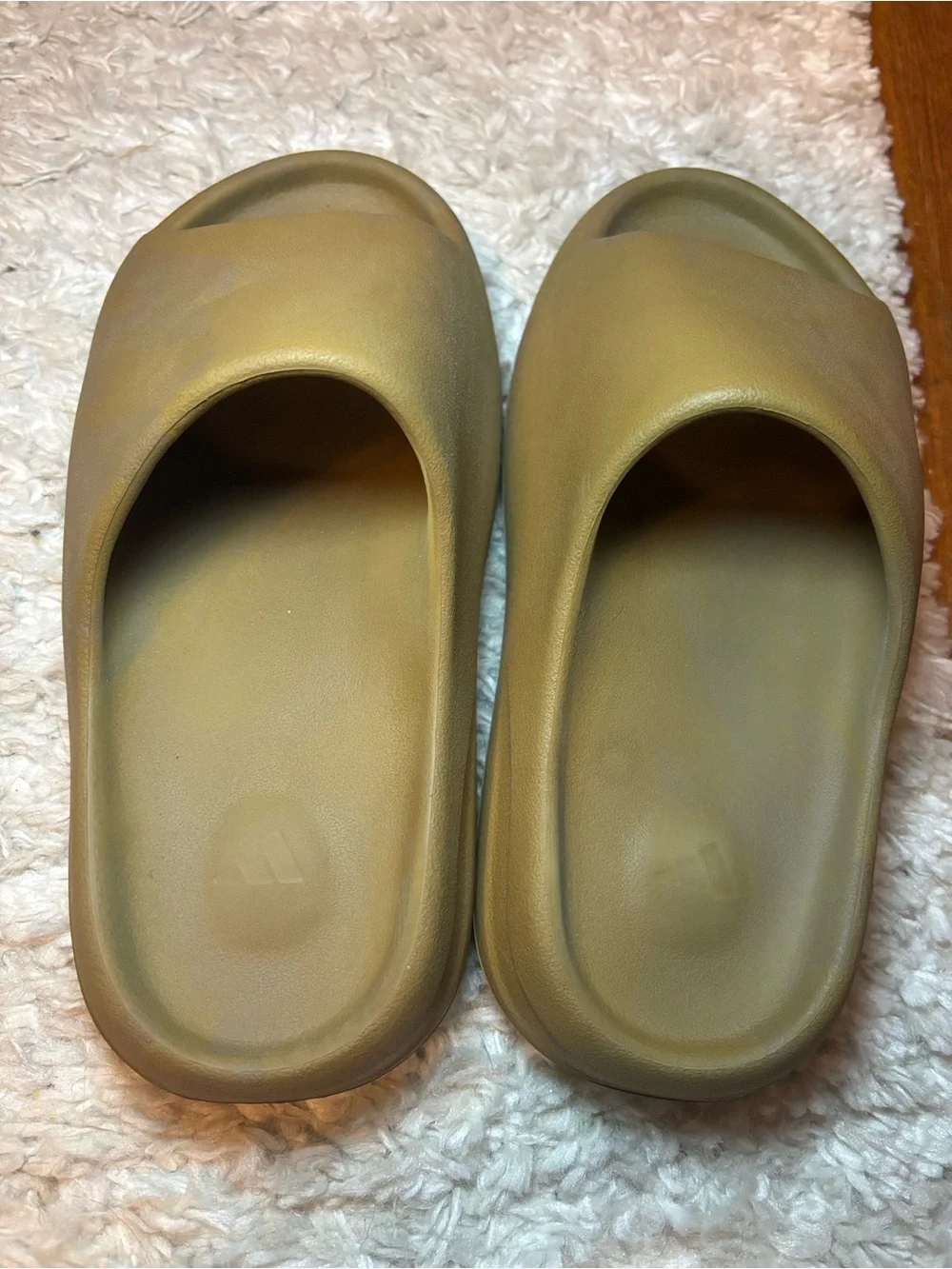 Yeezy Slides in the color Ochre - Picture 6 of 6